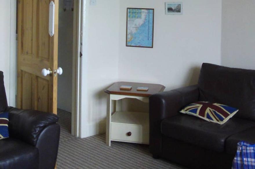 Holiday Flat for rental with stunning sea views.