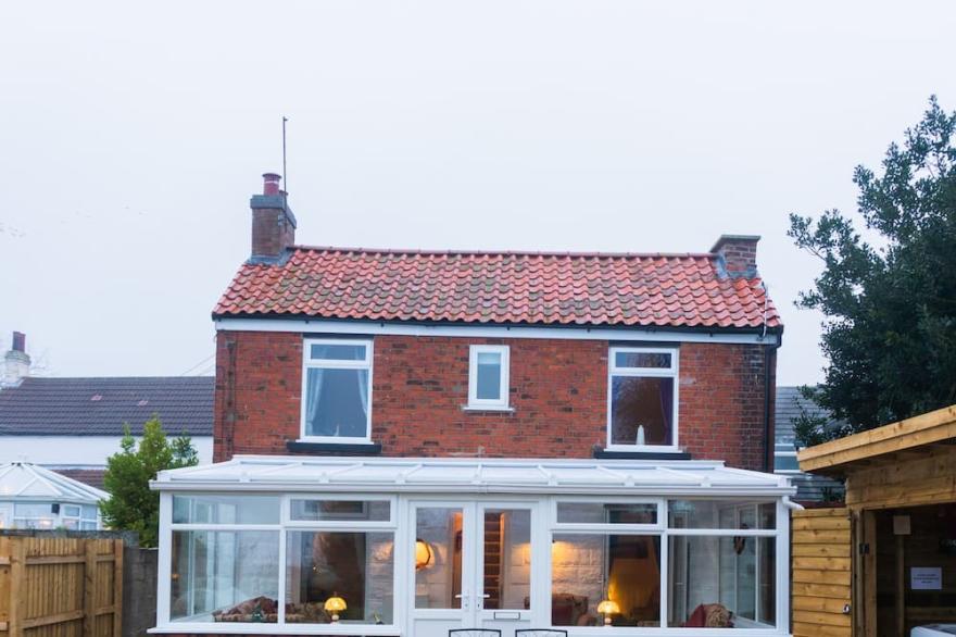 Pet Friendly Hot Tub Luxury Cottage near Withernsea and Patrington