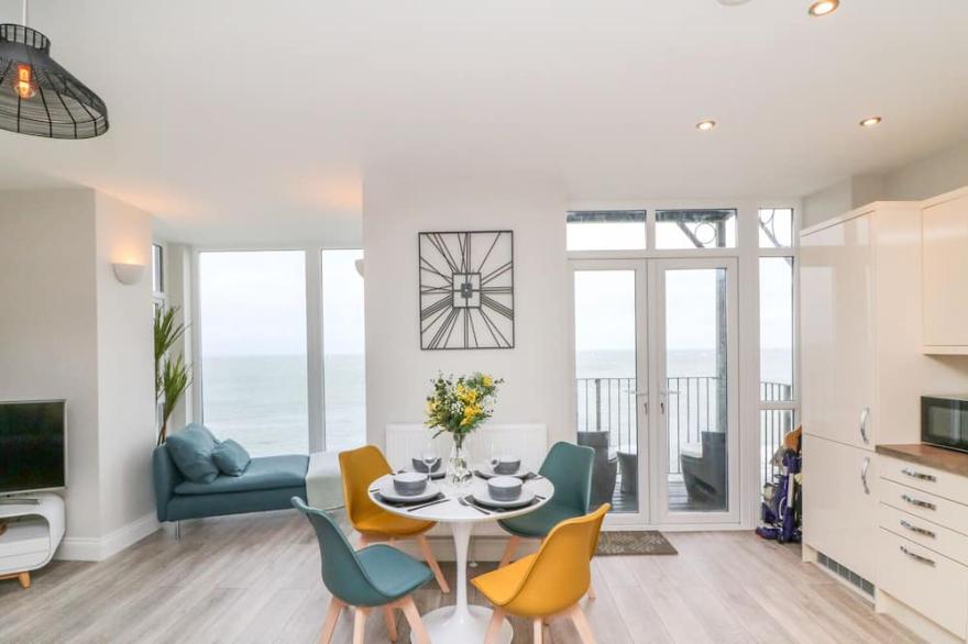 SEASOUND, family friendly, country holiday cottage in Ilfracombe