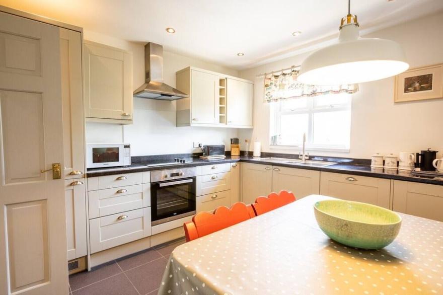 A light and airy family cottage on The Pembrokeshire Coast Path