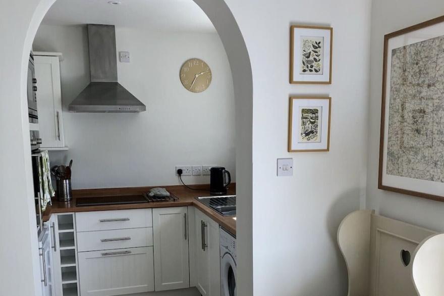 Romantic Noel Cottage For Two In Chipping Campden