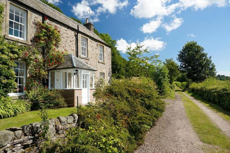 Farmhouse Holiday Cottage, Trowan, Crieff