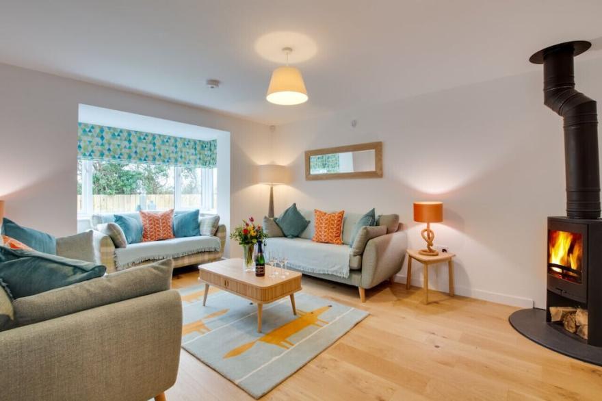 Bodlowen - Three Bedroom House, Sleeps 6