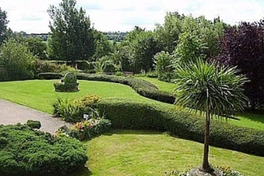 Cottage Sleeps 4/6, 2 Bedrooms & sofs bed