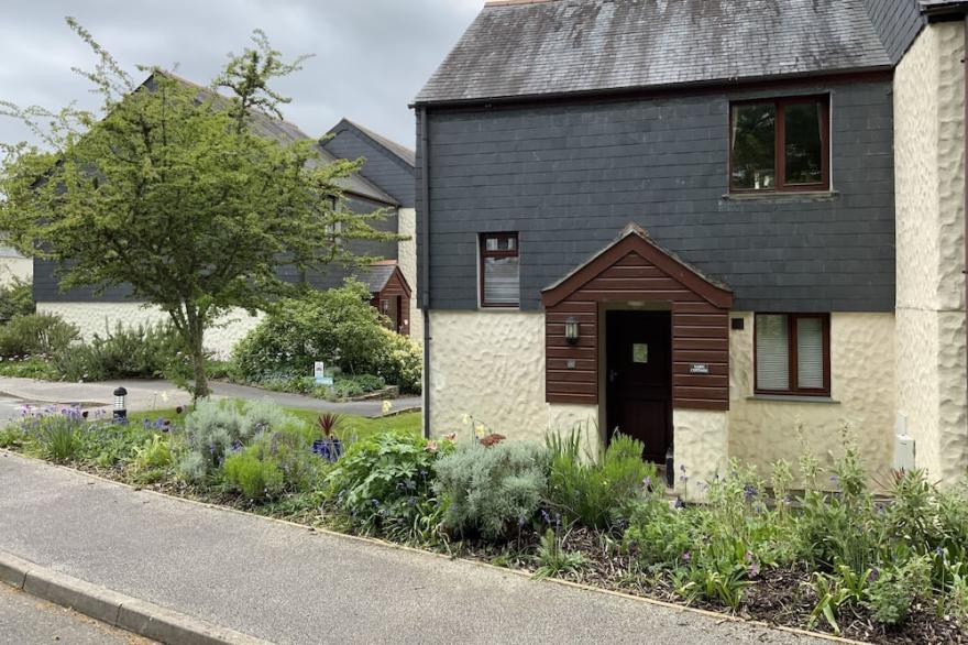Yarg Cottage. Family run cottage set in beautiful garden village.<br>