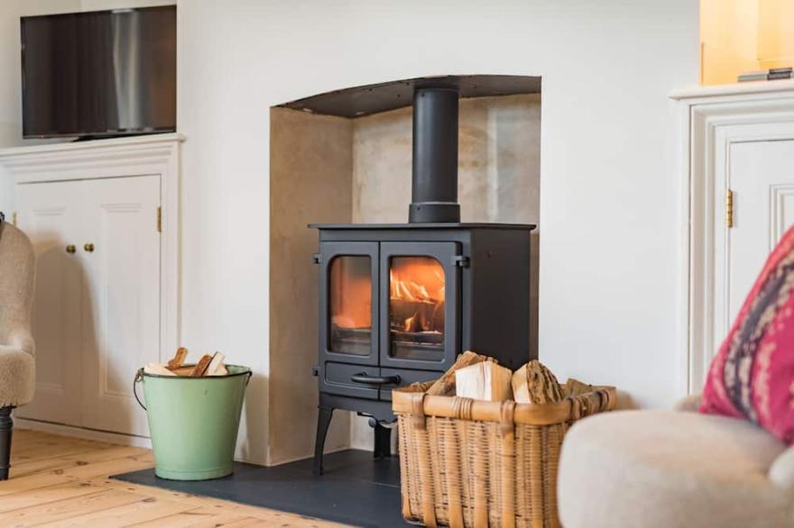 West Cottage -  charming seaside cottage - 4 guests  in 2 bedrooms