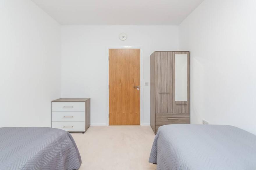 Lovely 2-Bed Apartment in Dartford