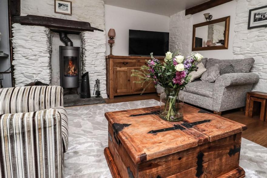 GARRETTS, pet friendly, with open fire in Kingsand And Cawsand