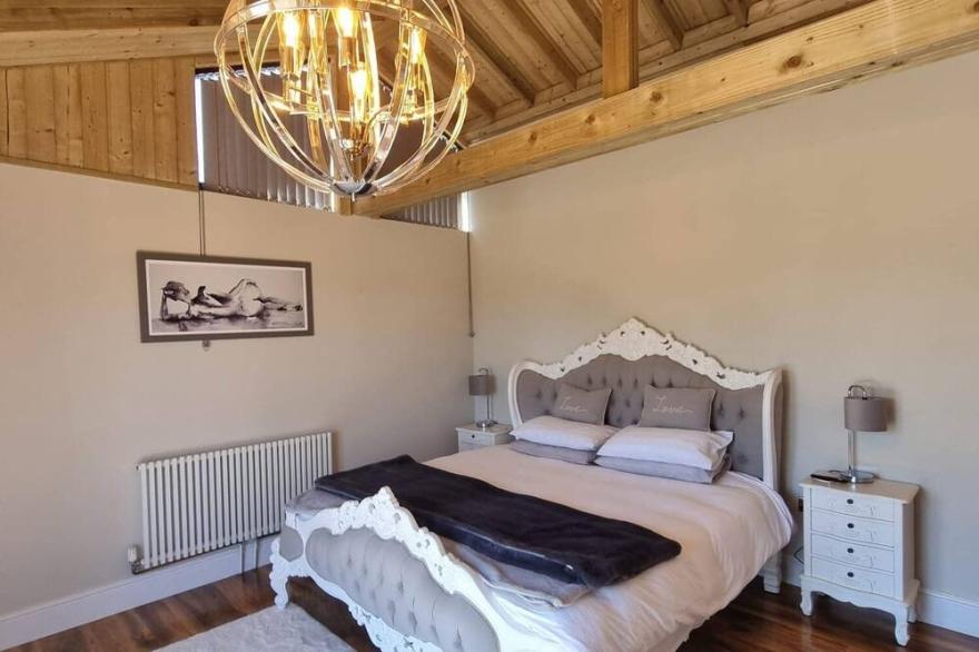 Immaculate 4-Bed Private Luxury Lodge near York