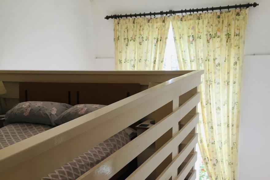 Historic Chapel Cottage, 10 minutes walk into Lostwithiel