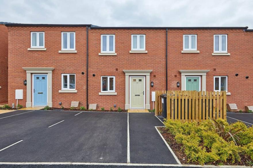 Beautiful 3 Bedroom City Centre House with Garden