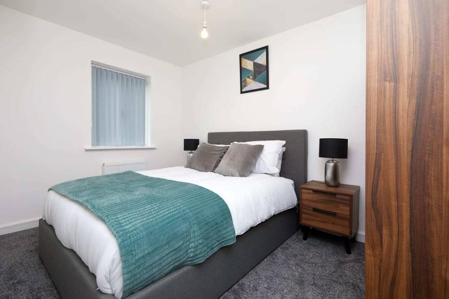 Beautiful 3 Bedroom City Centre House with Garden
