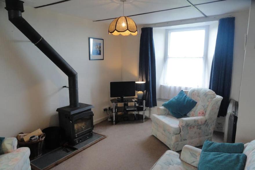 2 bed cottage in coastal location between St Ives and Lands End