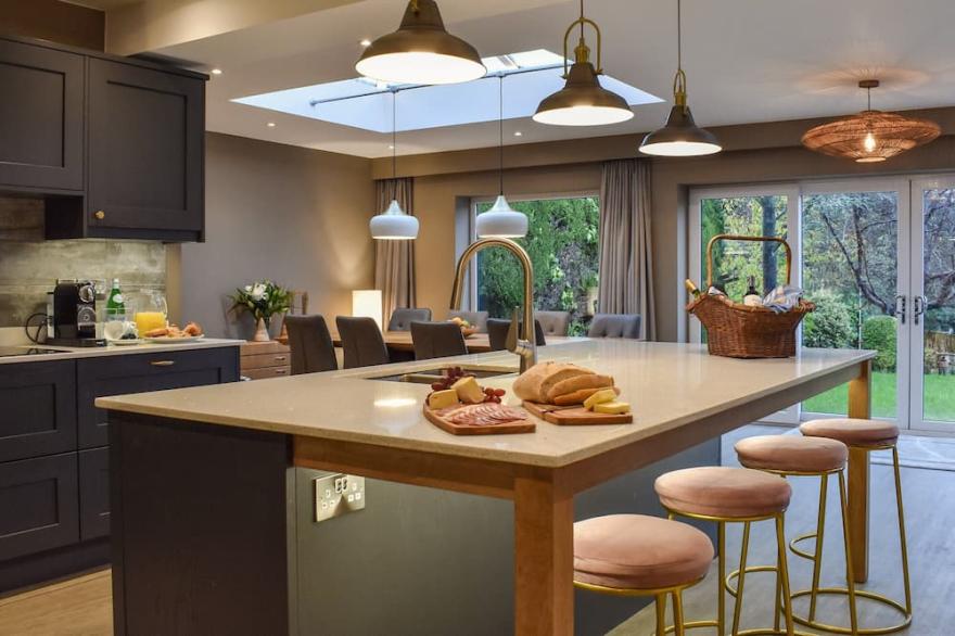 4 bedroom accommodation in Sleights, near Whitby