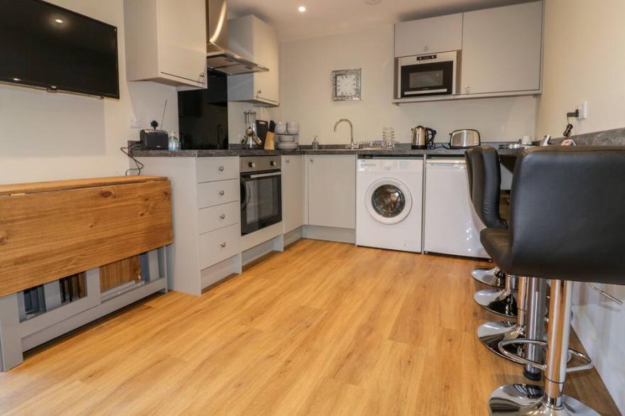 THE GRANARY, family friendly, with a garden in Bodmin
