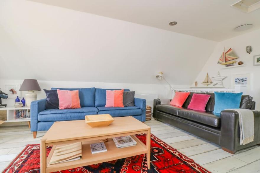 VALLEY LODGE 56, pet friendly, country holiday cottage in Callington