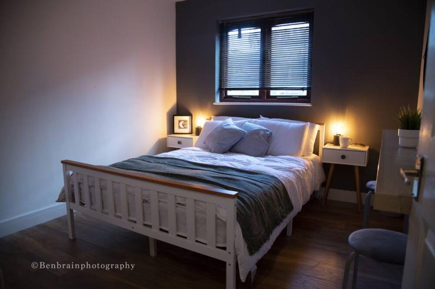 No31 - Modern Apartment for 4 in Central Cardiff