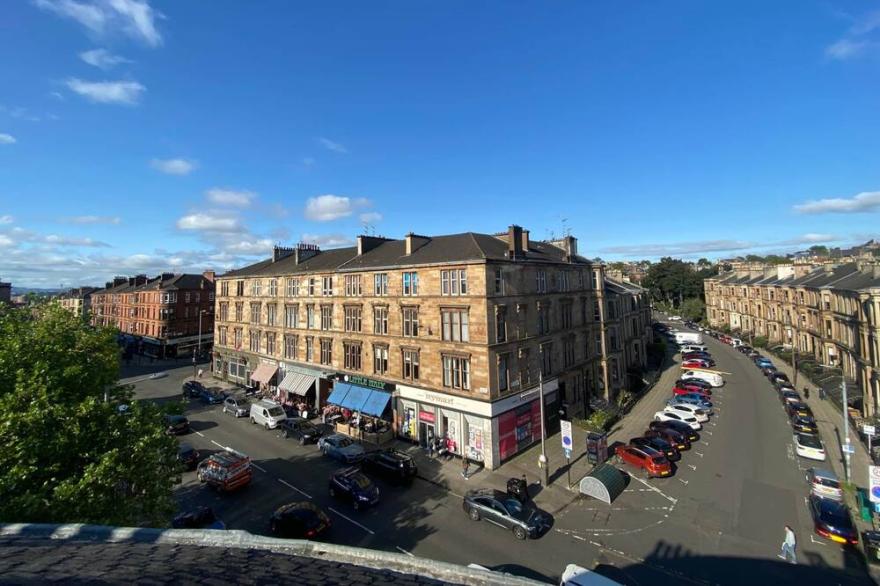 Luxury 5 bedroom stay in the heart of the West End