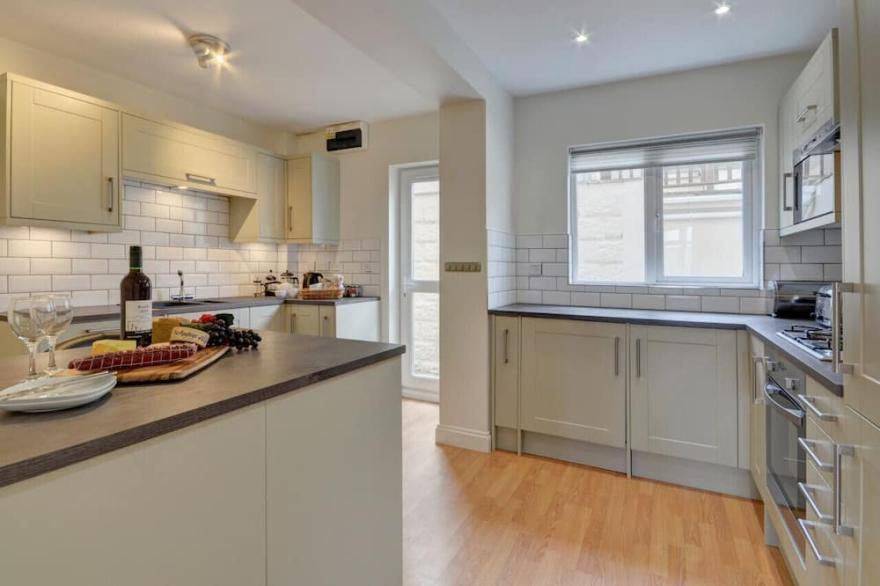 Kittiwake - Three Bedroom House, Sleeps 6