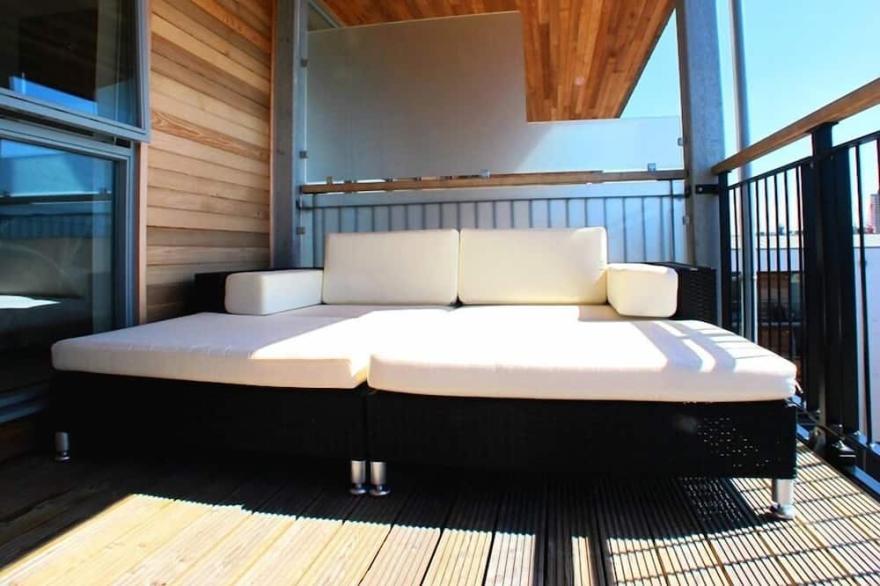 A modern serviced apartment and self-catering holiday accommodation