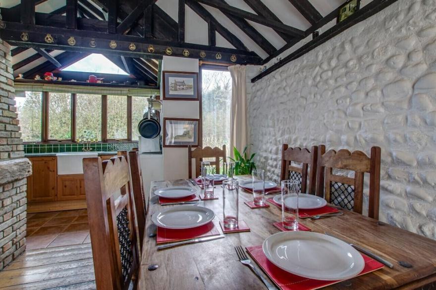 Pilgrims Chase - Three Bedroom House, Sleeps 6