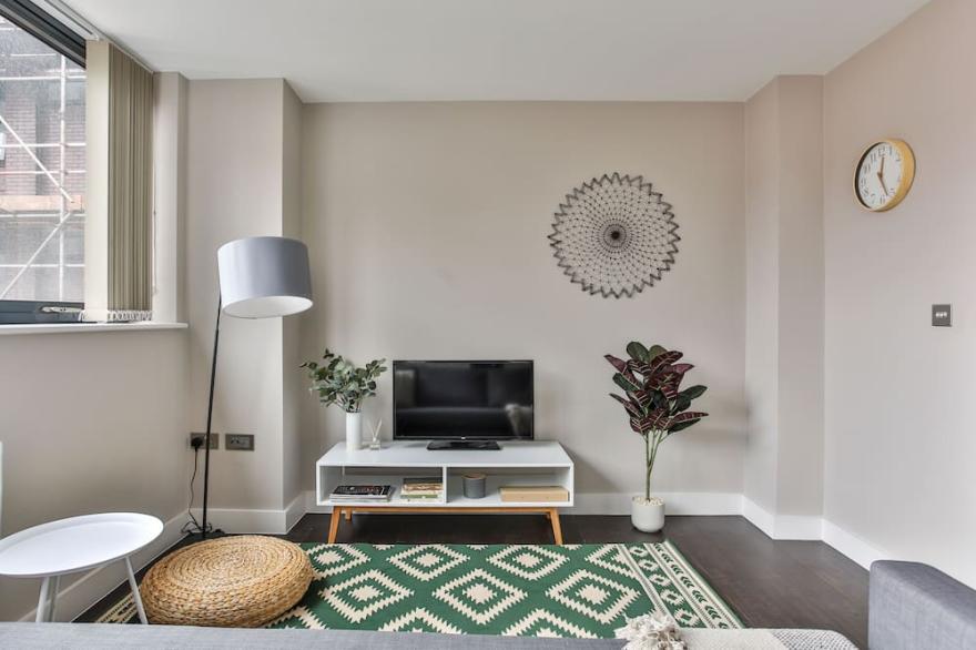 Sheffield Sunny City Apartment