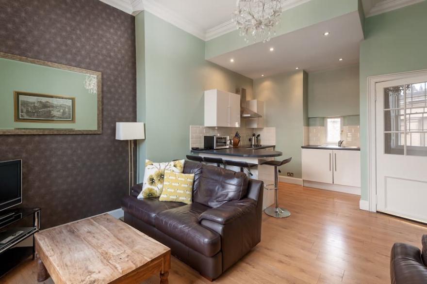 well positioned 2 bedroom property only 30 metres from the historic Royal Mile