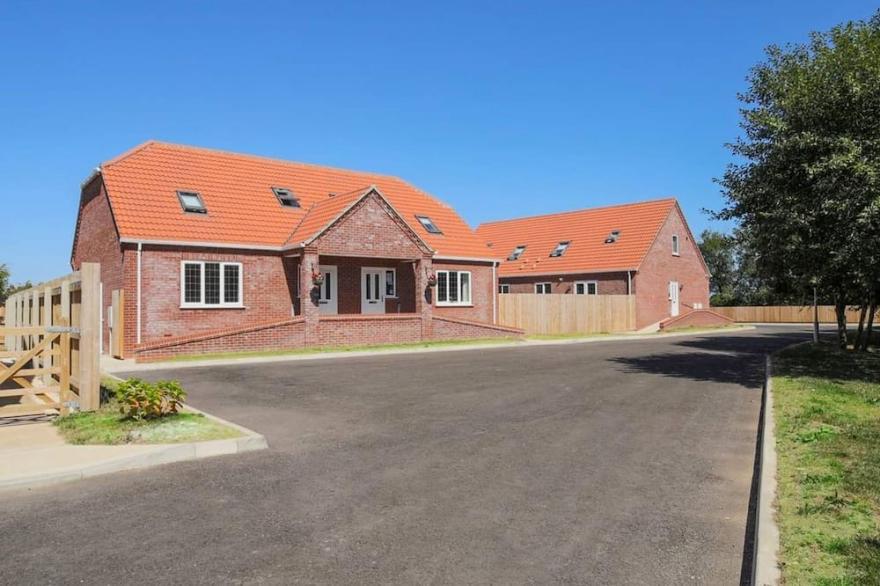 2 bedroom accommodation in Mablethorpe