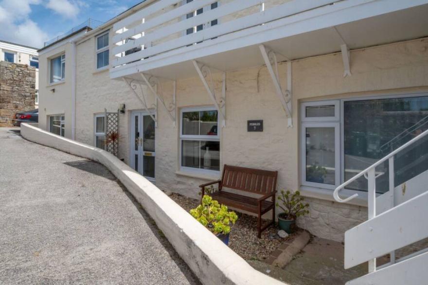 Wonderful private villa for 4 guests with WIFI, TV, patio and parking