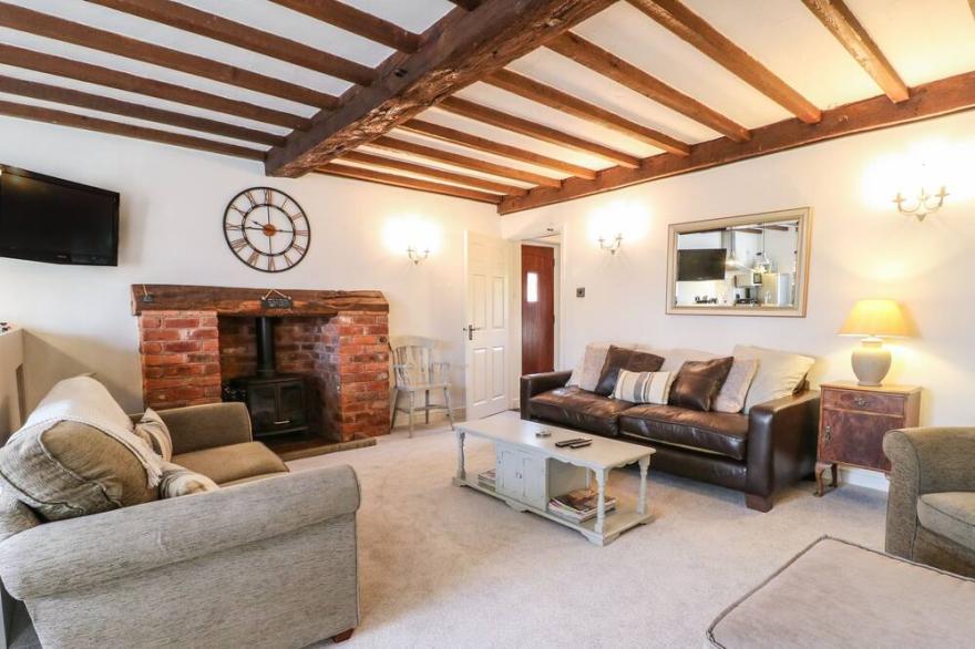 OLD BARN, pet friendly, with a garden in Whittington, Staffordshire