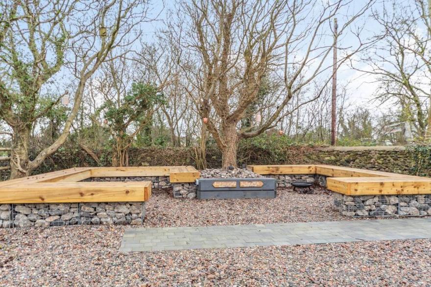 4 bedroom accommodation in Bowness-on-Solway
