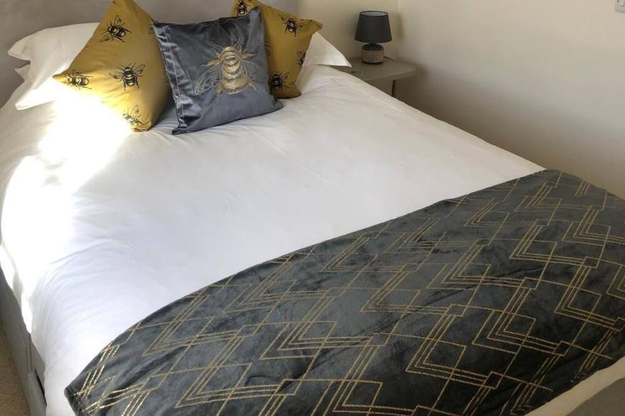 2 bedroom self-catering cottage, doggy friendly