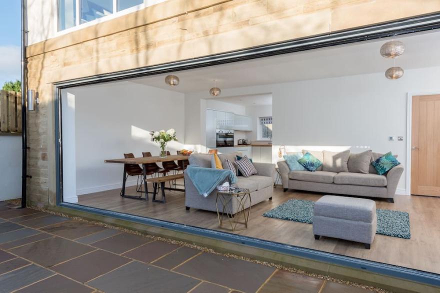 Brand New Large 4 Bedroom House Located in a Quiet Village with Hot Tub