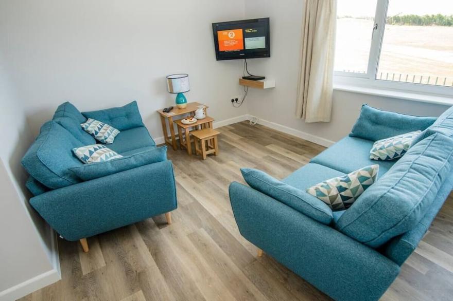 Unrestricted Sea Views! 3 bedroom cottage overlooking  Widemouth Bay,  Cornwall
