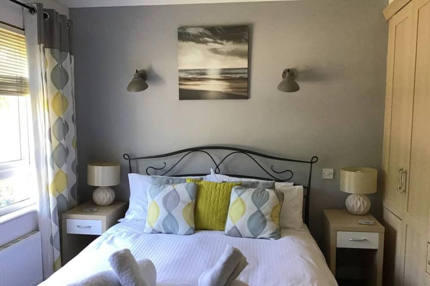 2 Bedroom Apartment With Stunning Views Of Woolacombe Beach & Lundy Island