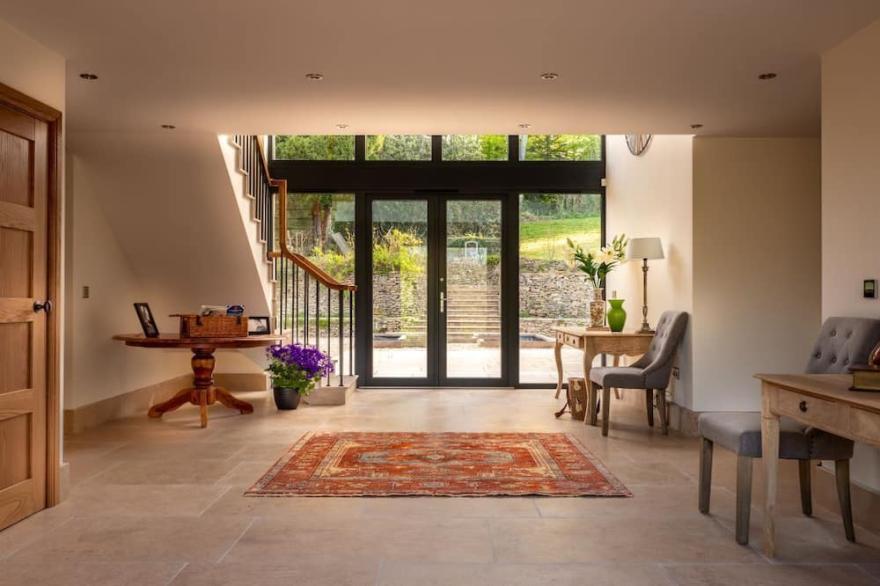 Stunning Cotswold Contemporary House set in the vineyards of Woodchester Valley