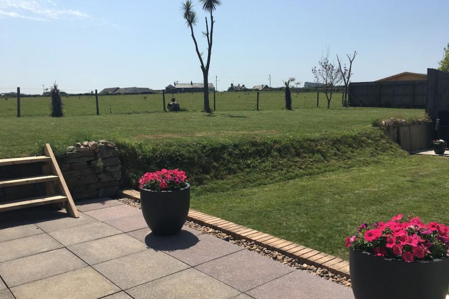 Buena Vista  Tintagel Cornwall -  Central location  large garden