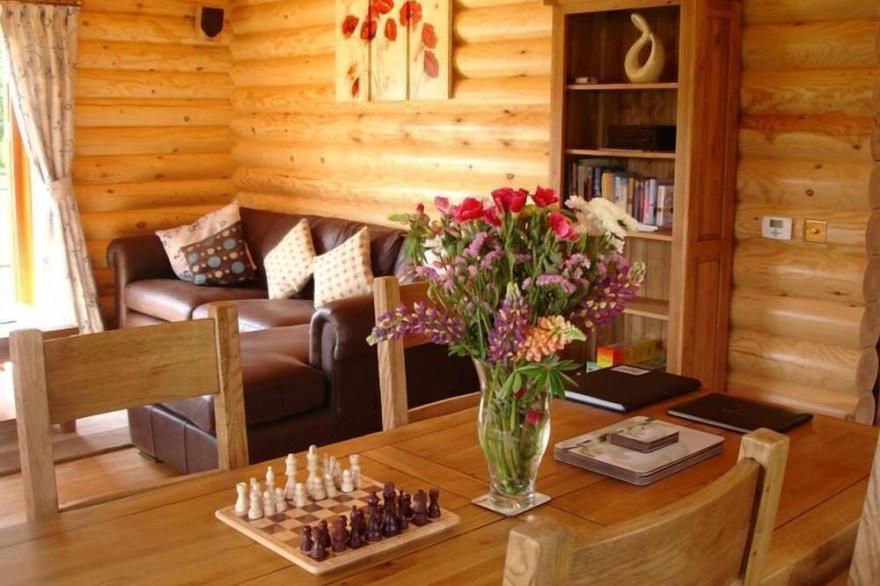 POPPY - sleeps 2 guests  in 1 bedroom