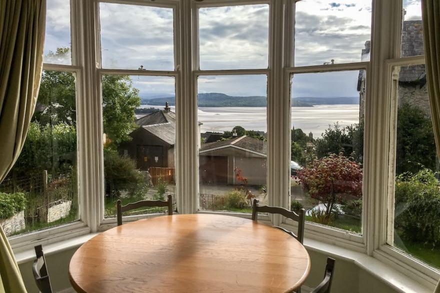 Beautiful victorian apartment in unspoiled seaside town