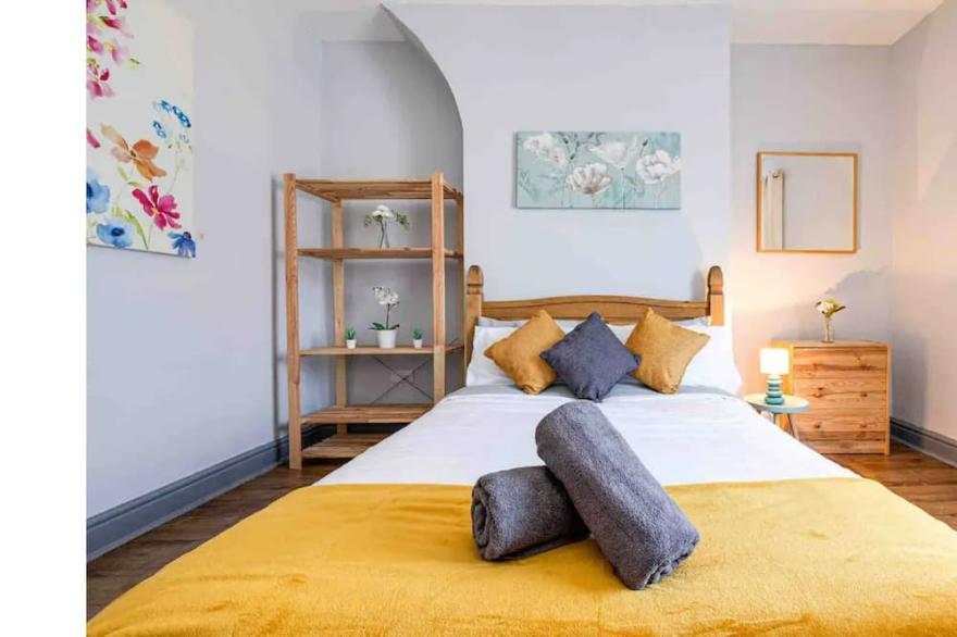 Warm and cosy 4 bed house in Clubmoor