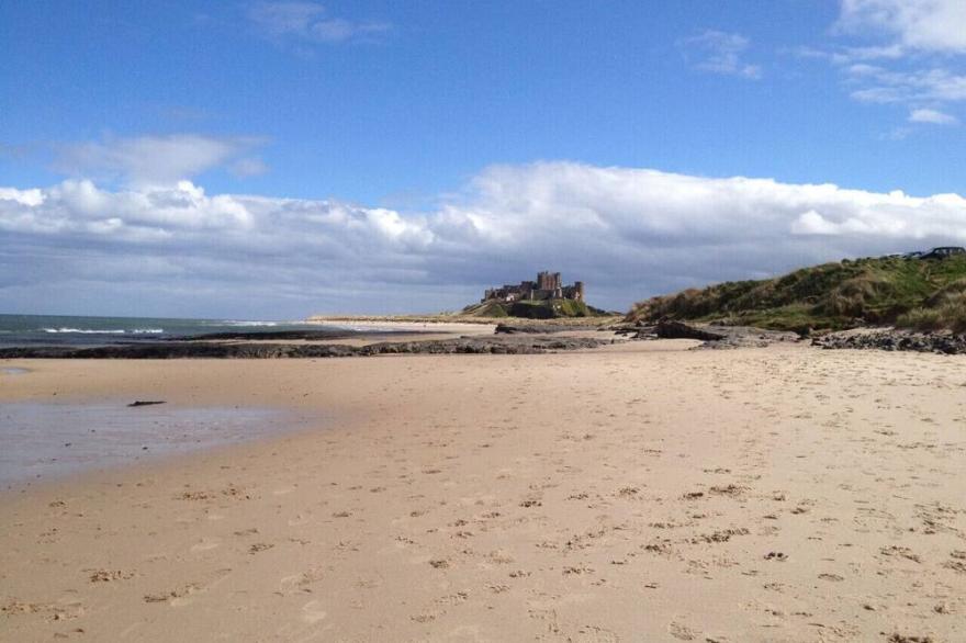 Armstrong 7 - Two Bedroom House, Sleeps 4