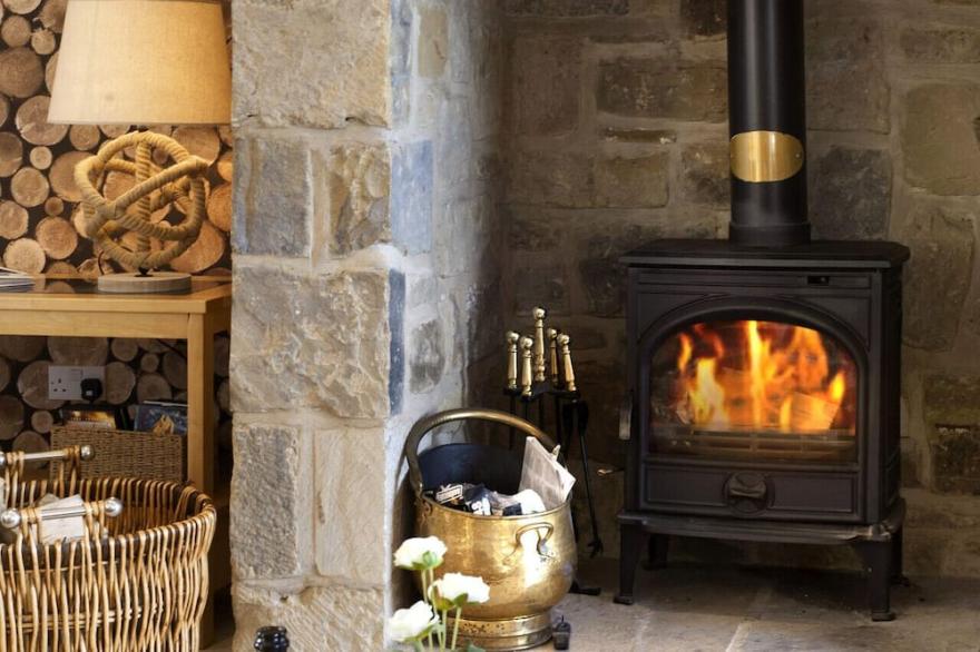 High Mill - Four Bedroom House, Sleeps 10