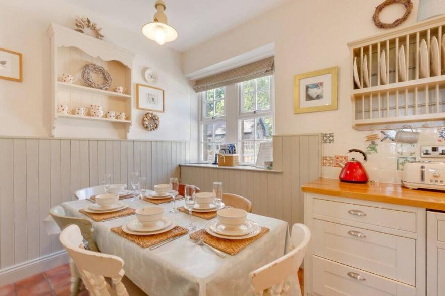 The Old Gardener's - Three Bedroom House, Sleeps 6