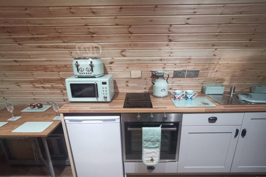 Achmeney Glamping Pod Larger than Average Pod