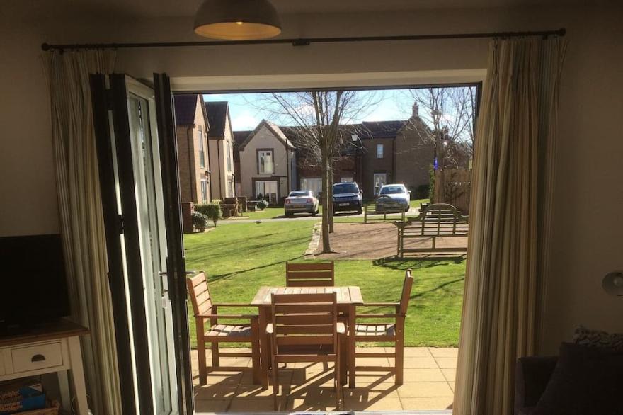 Rodgers' Retreat, The Bay, Filey, Pet friendly with Pool
