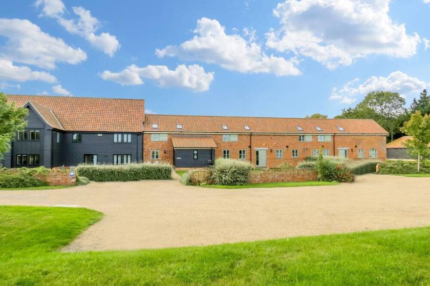 Sanderling - sleeps 3 guests  in 2 bedrooms