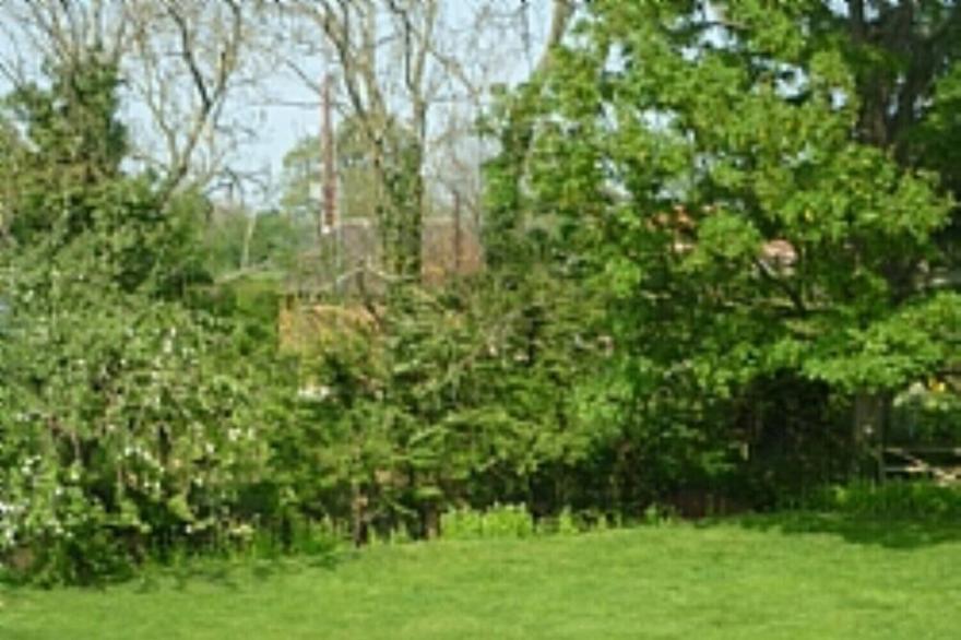 Converted Barn On Edge Of Village Setting