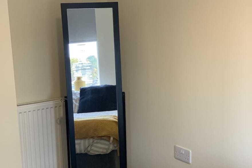 Modern 1st floor apartment in Richmond