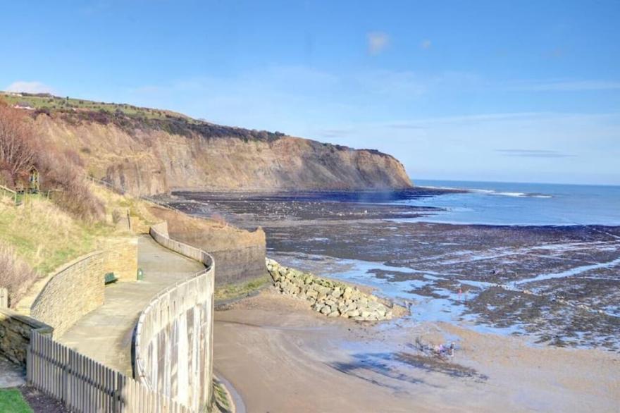 Cliff Head - One Bedroom House, Sleeps 2