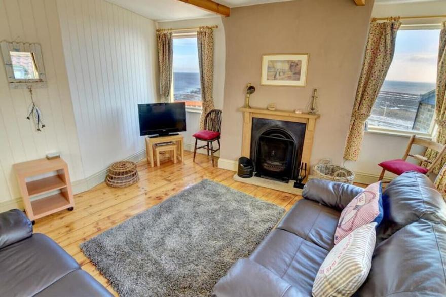 Cliff Head - One Bedroom House, Sleeps 2